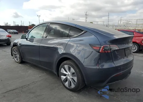 2024 Tesla Model Y из США, поврежденный, VIN 7SAYGDEE0RA231036